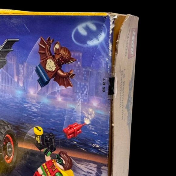 LEGO® The Batman Movie The Batmobile #70905 UNOPENED RETIRED SET 2016 - Picture 12 of 15